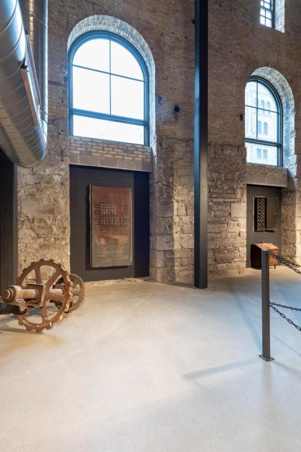 Brewery District 2-story 2br Near Fiserv With Rooftop, Gym, And Parking Appartement Milwaukee